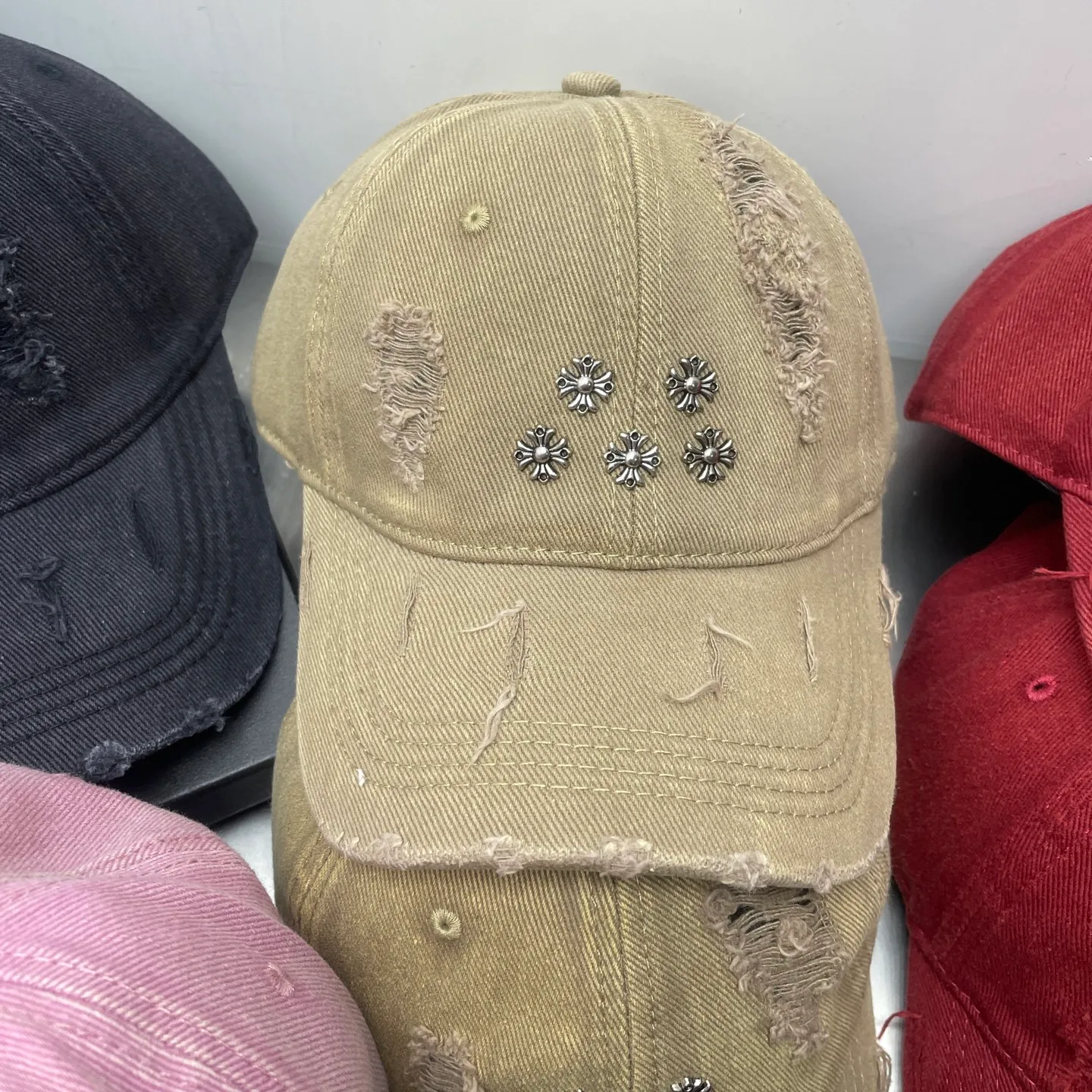 Welcome to inquire, Crowe's heart-breaking single hole baseball cap